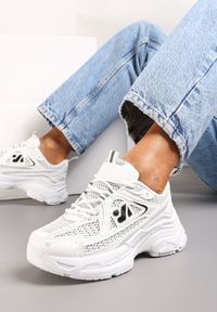 Renee - Białe Sneakersy na Grubej Podeszwie Ozdobione Siateczkowymi Wstawkami Korianna. Kolor: biały. Wzór: aplikacja #5