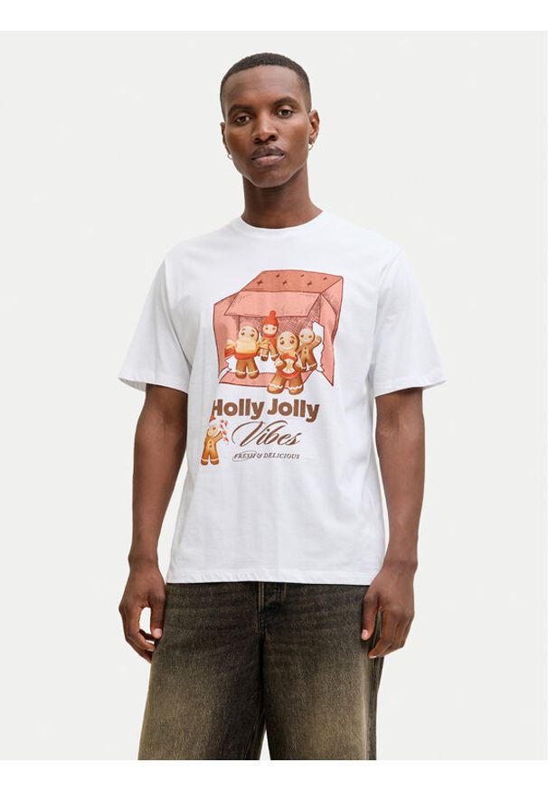 Jack & Jones T-Shirt Holiday Cartoon 12287550 Biały Relaxed Fit. Kolor: biały. Materiał: bawełna