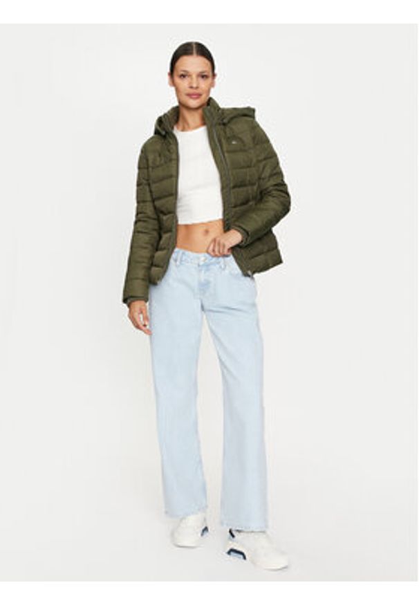 Tommy Jeans Kurtka zimowa Basic DW0DW18311 Zielony Slim Fit. Kolor: zielony. Materiał: syntetyk. Sezon: zima