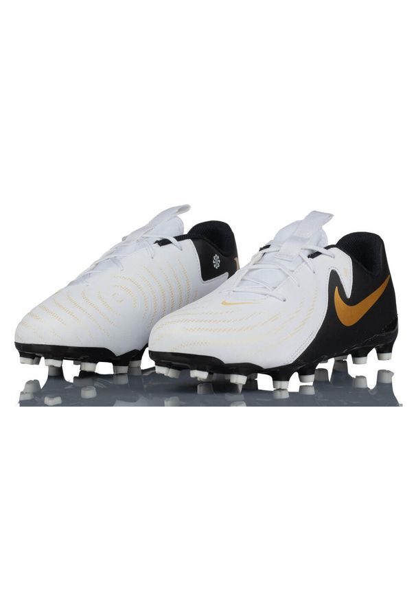 Korki Nike Phantom Luna II Academy Fg/mg. Kolor: czarny, biały, wielokolorowy. Sport: piłka nożna