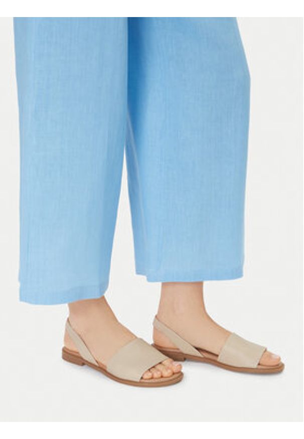 Lasocki Sandały EST-AFIONA-17 Beżowy. Kolor: beżowy. Materiał: skóra