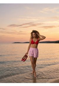 Sinsay - Bawełniane szorty loose - różowy. Kolor: różowy. Materiał: bawełna