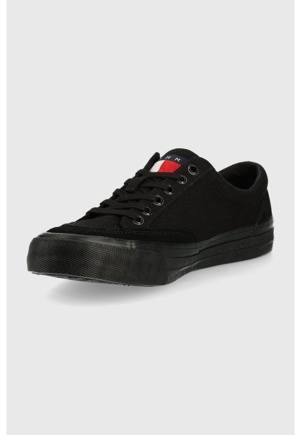 Tommy Jeans tenisówki męskie kolor czarny. Nosek buta: okrągły. Zapięcie: sznurówki. Kolor: czarny. Materiał: materiał, włókno, guma