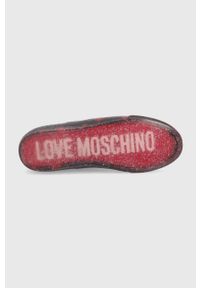Love Moschino tenisówki damskie kolor czarny. Nosek buta: okrągły. Zapięcie: sznurówki. Kolor: czarny. Materiał: bawełna, guma #4