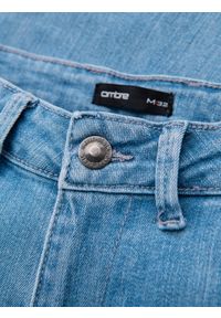 Ombre Clothing - Klasyczne męskie spodnie jeansy SLIM FIT z elastanem – jasnoniebieskie V2. Kolor: niebieski. Materiał: jeans, elastan. Wzór: gładki, jednolity. Styl: klasyczny #4