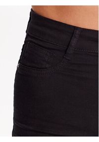 Gina Tricot Szorty jeansowe Molly denim shorts 88291 Czarny Regular Fit. Kolor: czarny. Materiał: jeans, bawełna #5