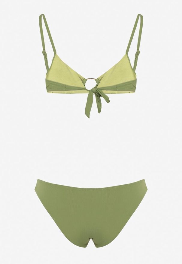 Born2be - Zielone Bikini z Ozdobnym Kółkiem Przy Biustonoszu Naveena. Kolor: zielony. Wzór: aplikacja