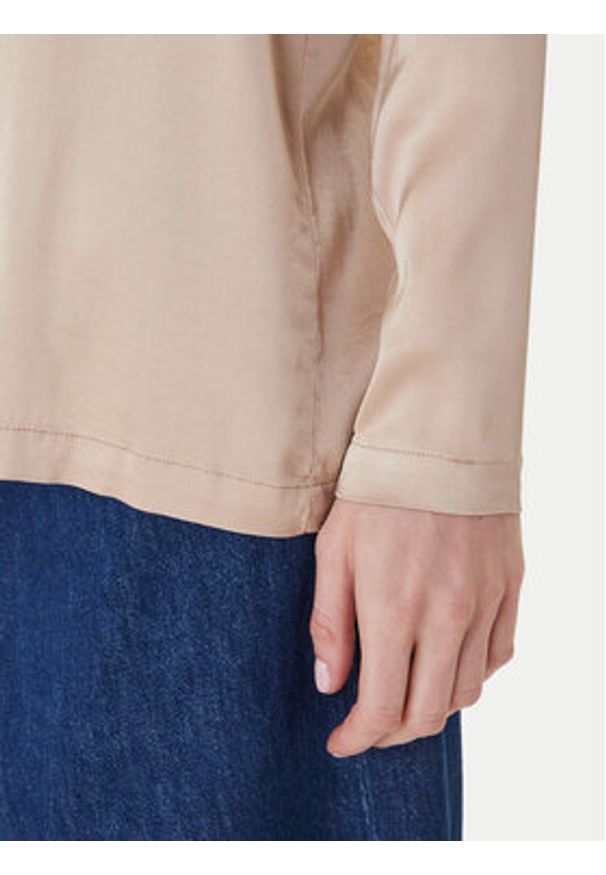 ViCOLO Bluzka TF0244 Beżowy Regular Fit. Kolor: beżowy. Materiał: wiskoza