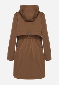 Born2be - Brązowa Kurtka Parka z Kapturem ze Wzorem w Kratę i Podpinanymi Rękawami Gavaria. Okazja: na co dzień, na spotkanie biznesowe. Typ kołnierza: kaptur. Kolor: brązowy. Materiał: jeans. Styl: biznesowy, klasyczny, casual, elegancki #3