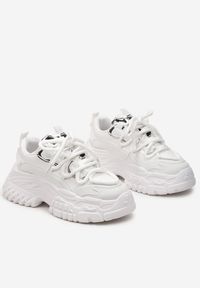 Born2be - Białe Sneakersy na Grubej Tłoczonej Podeszwie z Podwójnym Sznurowaniem Glefida. Okazja: na co dzień. Kolor: biały