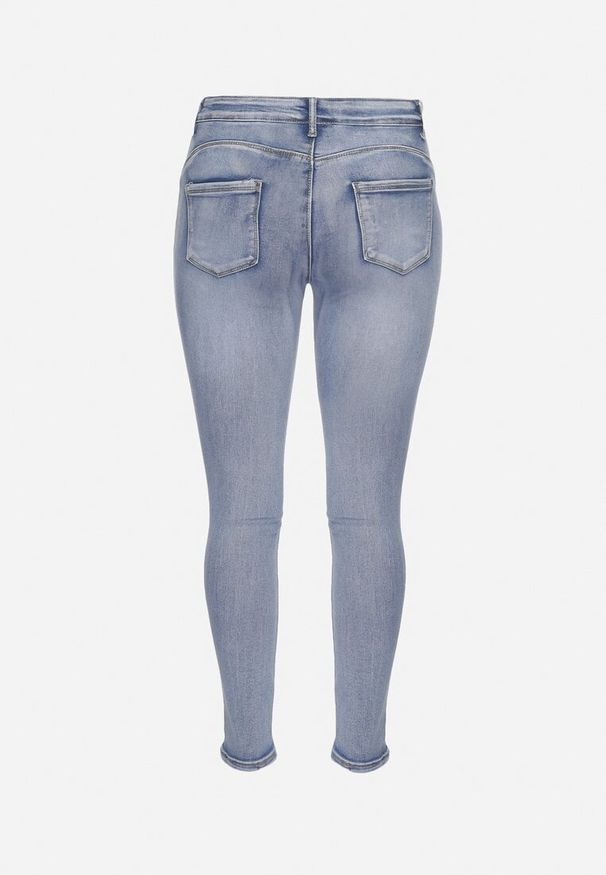 Born2be - Jasnoniebieskie Jeansy o Klasycznym Fasonie Skinny Nellavera. Kolekcja: plus size. Kolor: niebieski. Wzór: aplikacja. Styl: klasyczny