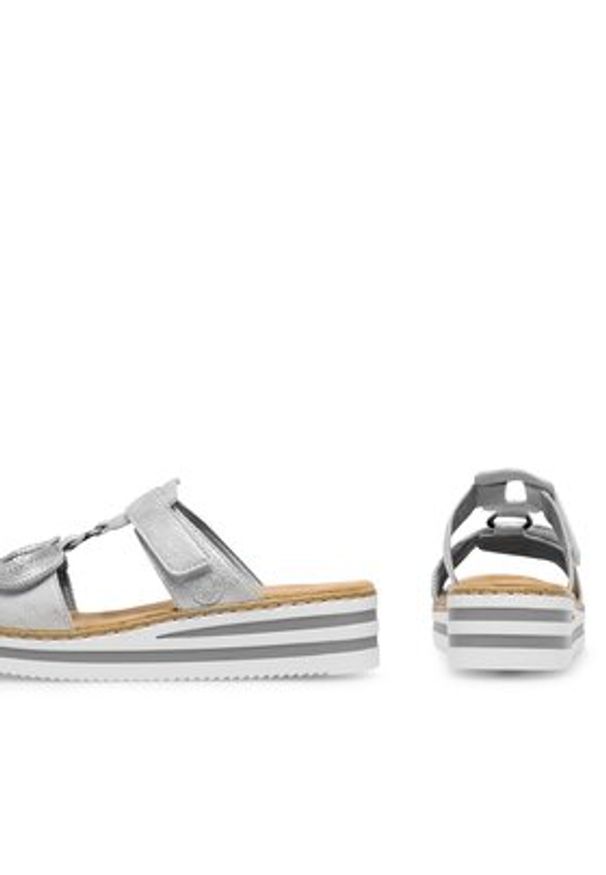 Rieker Klapki V02K3-40 Srebrny. Kolor: srebrny. Materiał: syntetyk