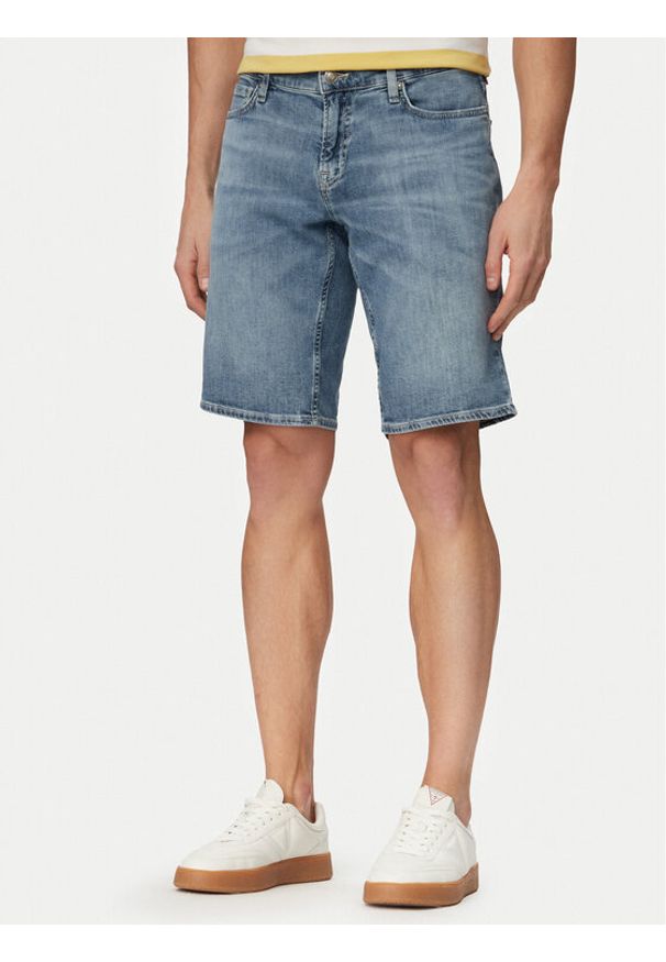 Guess Szorty jeansowe M6GD01 D0758 Niebieski jasny Regular Fit. Kolor: niebieski. Materiał: bawełna