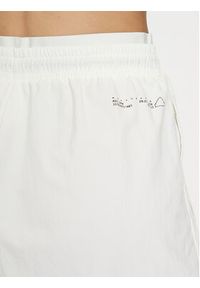 Adidas - adidas Szorty sportowe City Escape Woven IW5208 Biały Loose Fit. Kolor: biały. Materiał: syntetyk #2