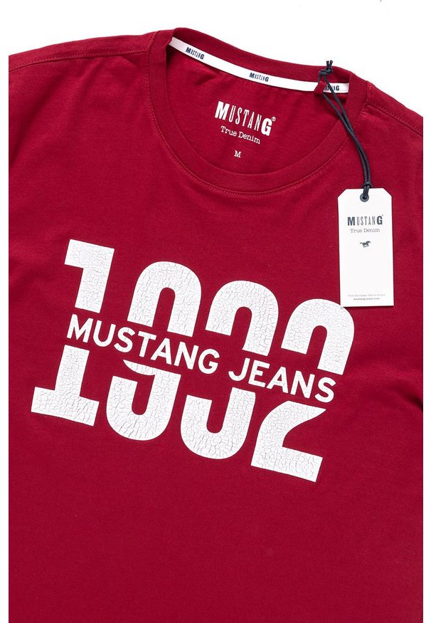 Mustang - MUSTANG T SHIRT Alex C Print RHUBARB 1007850 7194. Wzór: nadruk