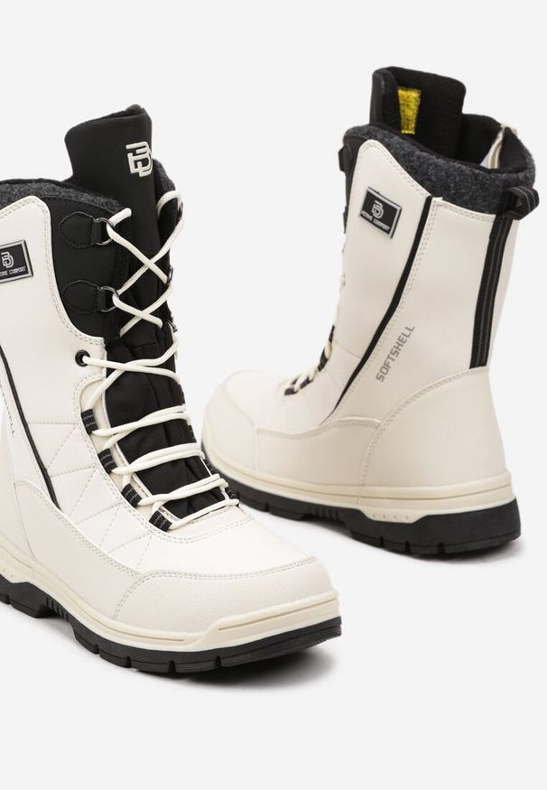 Born2be - Beżowe Śniegowce Sznurowane Ocieplane Futerkiem Ellavisa. Okazja: na co dzień. Kolor: beżowy. Materiał: futro. Sezon: zima. Styl: casual