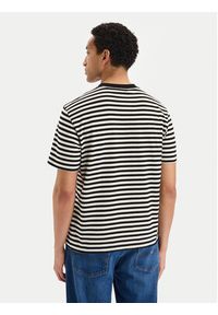 Calvin Klein Jeans T-Shirt SS 20S LV04RD204G Czarny Regular Fit. Kolor: czarny. Materiał: bawełna #2