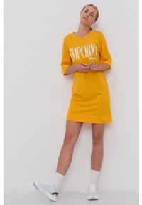 Emporio Armani Underwear - Emporio Armani - Sukienka plażowa. Okazja: na plażę, na co dzień. Kolor: żółty. Materiał: dzianina. Wzór: nadruk. Typ sukienki: proste. Styl: casual. Długość: mini #3