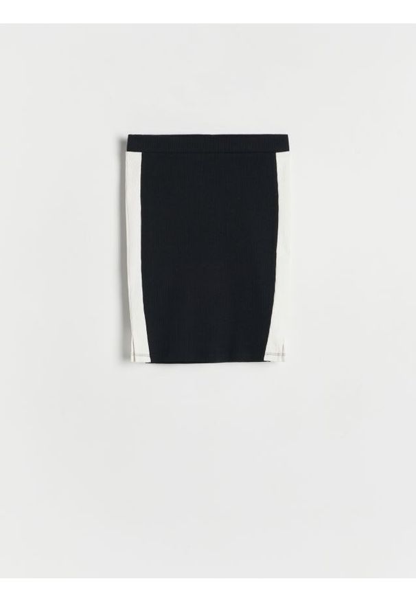 Reserved - Ołówkowa spódnica z lampasami - czarny. Kolor: czarny. Materiał: bawełna, dzianina