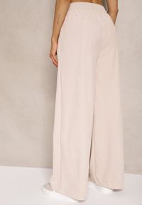Renee - Beżowe Spodnie o Szerokim Kroju High Waist z Wiązaniem w Pasie Ettianne. Okazja: na co dzień. Stan: podwyższony. Kolor: beżowy. Styl: elegancki, casual #3