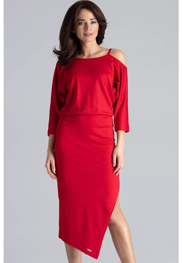 Lenitif - Asymetryczna sukienka z kimonowym rękawem czerwona. Okazja: na co dzień. Kolor: czerwony. Materiał: tkanina. Typ sukienki: asymetryczne. Styl: casual