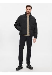 Jack & Jones Kurtka zimowa 12236056 Czarny Regular Fit. Kolor: czarny. Materiał: syntetyk. Sezon: zima