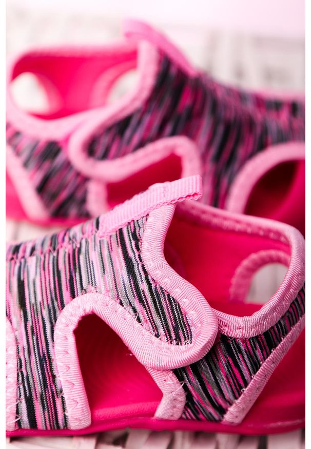 Casu - Różowe sandały na rzep casu la109. Zapięcie: rzepy. Kolor: różowy