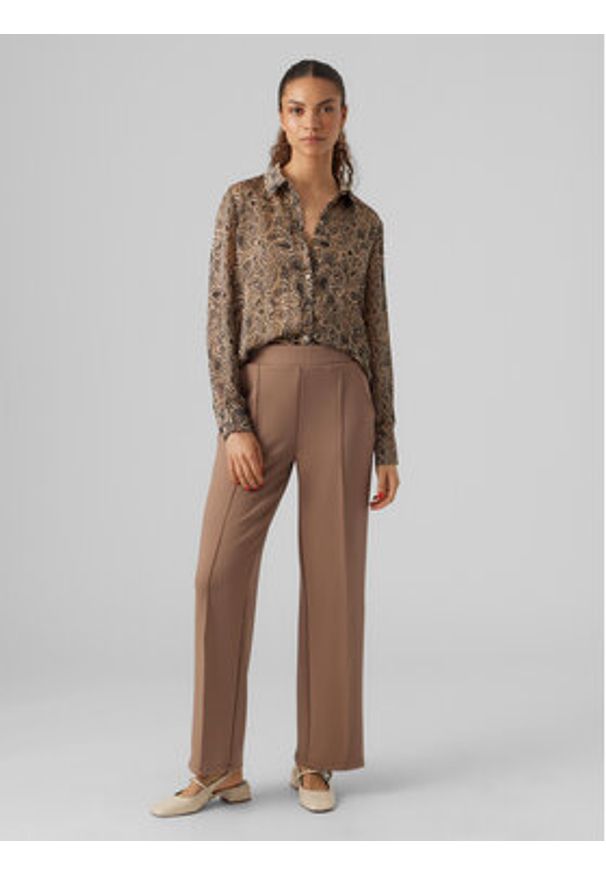 Vero Moda Spodnie materiałowe 10296830 Brązowy Relaxed Fit. Kolor: brązowy. Materiał: syntetyk