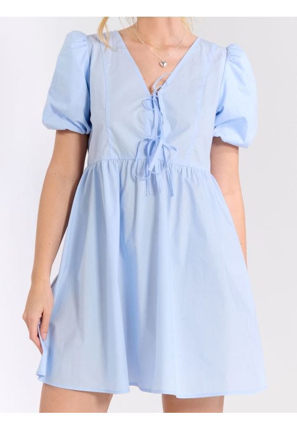 Sinsay - Sukienka mini z bufiastymi rękawami - błękitny. Kolor: niebieski. Długość: mini