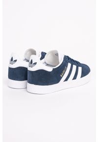 adidas Originals - Buty dziecięce Gazelle C BY9162. Nosek buta: okrągły. Zapięcie: sznurówki. Kolor: niebieski. Materiał: guma. Wzór: nadruk. Model: Adidas Gazelle #2