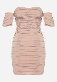Born2be - Beżowa Marszczona Sukienka Hiszpanka o Dopasowanym Kroju Haletea. Typ kołnierza: dekolt hiszpanka. Kolor: beżowy. Typ sukienki: dopasowane #4