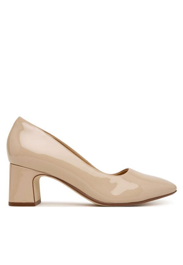 Clarks Czółenka Fernie Court 26183034 Beżowy jasny. Kolor: beżowy. Materiał: skóra, lakier