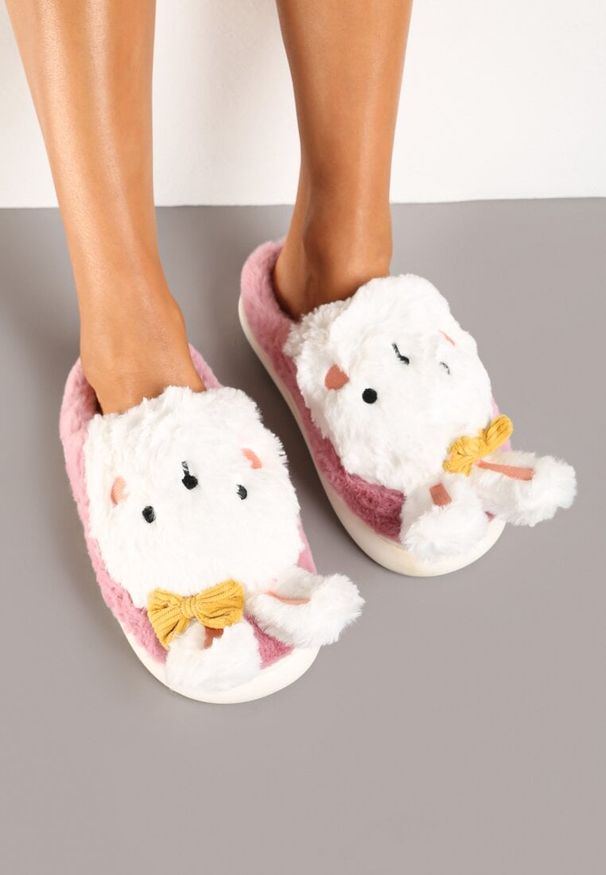 Born2be - Różowe Płaskie Kapcie z Aplikacją Króliczka 3D Temilie. Kolor: różowy. Materiał: dresówka. Wzór: aplikacja. Styl: elegancki