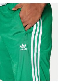 Adidas - adidas Szorty sportowe adicolor Firebrid IM9420 Zielony Regular Fit. Kolor: zielony. Materiał: syntetyk. Styl: sportowy #5