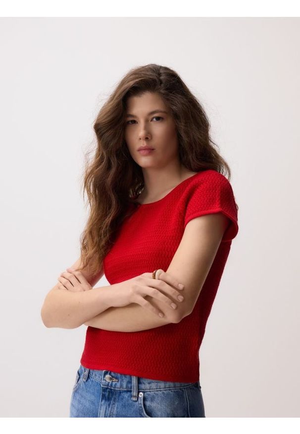 Reserved - Dzianinowa bluzka - czerwony. Kolor: czerwony. Materiał: dzianina. Styl: klasyczny