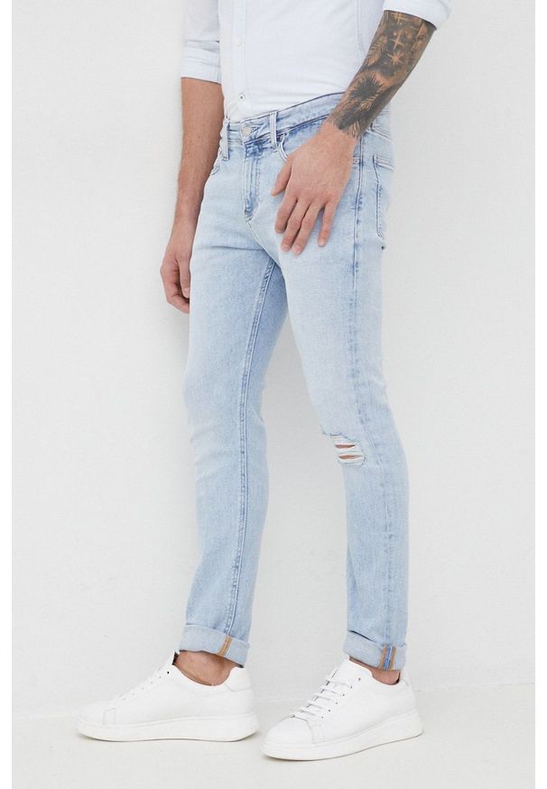 Calvin Klein Jeans jeansy J30J320468.PPYY męskie. Kolor: niebieski