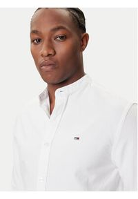 Tommy Jeans Koszula Essential DM0DM21690 Biały Regular Fit. Kolor: biały. Materiał: bawełna #4