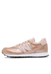 Buty do chodzenia damskie New Balance 500. Kolor: różowy. Materiał: syntetyk, materiał. Szerokość cholewki: normalna. Sport: turystyka piesza