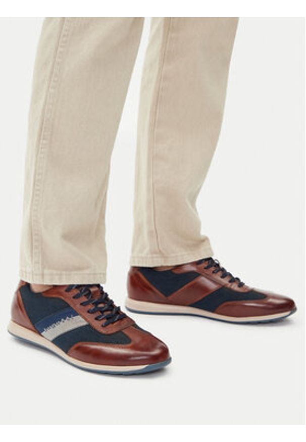 Bugatti Półbuty 311-A9Q05-4069-6341 Brązowy. Kolor: brązowy. Materiał: skóra