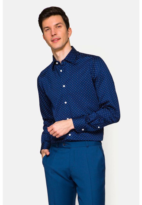 Lancerto - Koszula Granatowa z Nadrukiem Natalie. Kolor: niebieski. Materiał: jeans, bawełna, wełna, tkanina, włókno. Wzór: nadruk