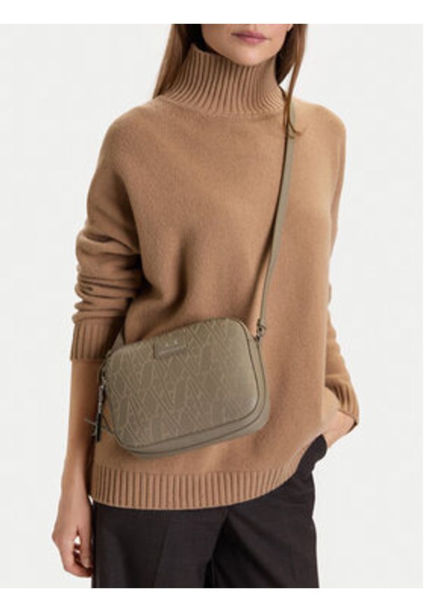 Armani Exchange Torebka XW002122 AF19298 U6242 Brązowy. Kolor: brązowy. Materiał: skórzane