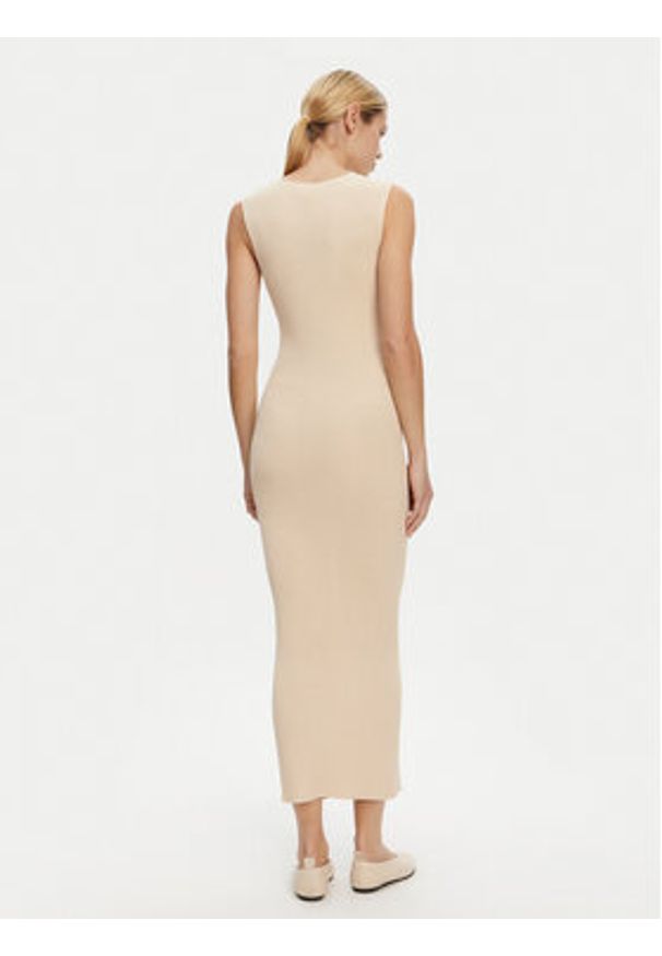 Kontatto Sukienka dzianinowa 3M0512C Beżowy Regular Fit. Kolor: beżowy. Materiał: wiskoza