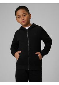 4f - 4F Bluza dresowa regular z kapturem chłopięca - czarna 134 (8-9 lat). Okazja: na co dzień. Typ kołnierza: kaptur. Kolor: czarny. Materiał: dresówka. Sezon: lato. Styl: casual #1