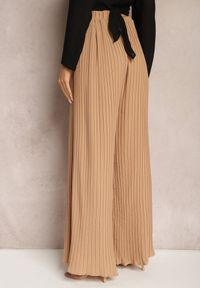Renee - Beżowe Szerokie Spodnie z Plisami High Waist Mirealli. Stan: podwyższony. Kolor: beżowy #3
