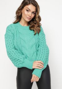Born2be - Zielony Wełniany Sweter z Warkoczykowym Splotem Venqille. Kolor: zielony. Materiał: wełna. Wzór: ze splotem #5