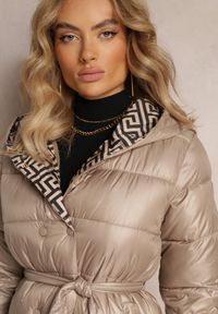 Renee - Beżowa Kurtka Phylenia. Kolor: beżowy. Długość: długie. Wzór: aplikacja. Styl: elegancki #3