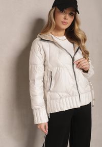Renee - Biała Pikowana Kurtka Dwustronna z Kapturem Eravinea. Okazja: na co dzień. Typ kołnierza: kaptur. Kolor: biały. Materiał: jeans. Styl: casual, elegancki