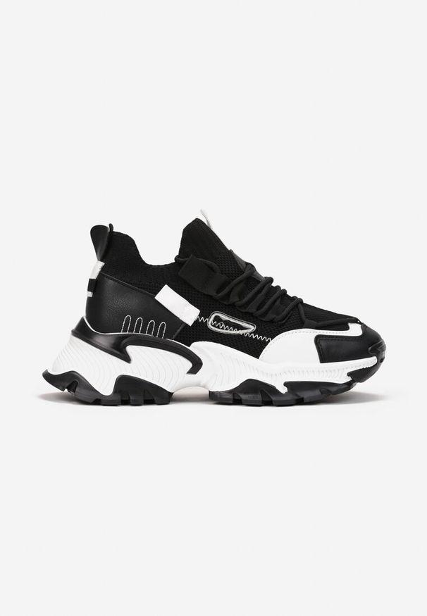 Renee - Czarne Sneakersy Kharena. Zapięcie: bez zapięcia. Kolor: czarny. Materiał: materiał. Szerokość cholewki: normalna. Wzór: aplikacja