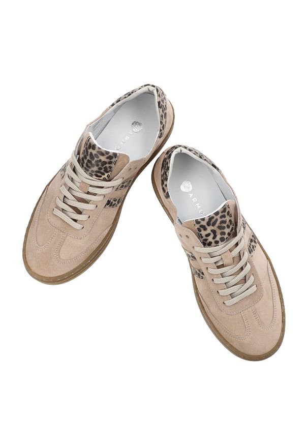 Beżowe Sneakersy Armodo Stylowe Obuwie Damskie Panterka. Okazja: na spacer, na co dzień. Kolor: beżowy. Materiał: tkanina, zamsz. Wzór: motyw zwierzęcy. Styl: elegancki