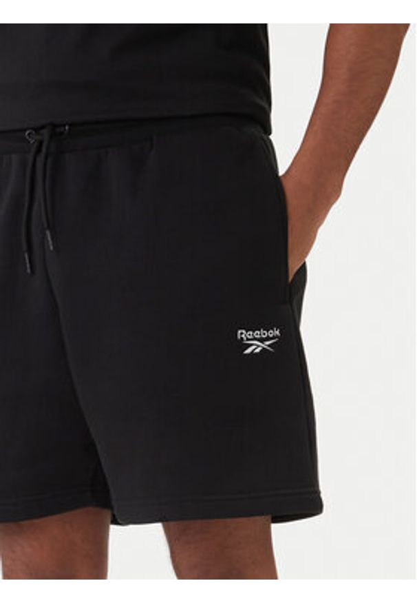 Reebok Komplet t-shirt i spodenki Baz RK25609CCM Czarny Regular Fit. Kolor: czarny. Materiał: bawełna